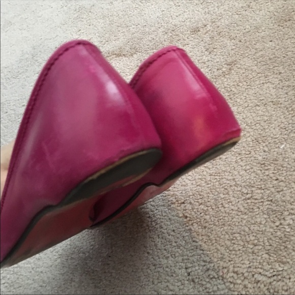 Christian Louboutin  fuchsia colored flats - Picture 5 of 6